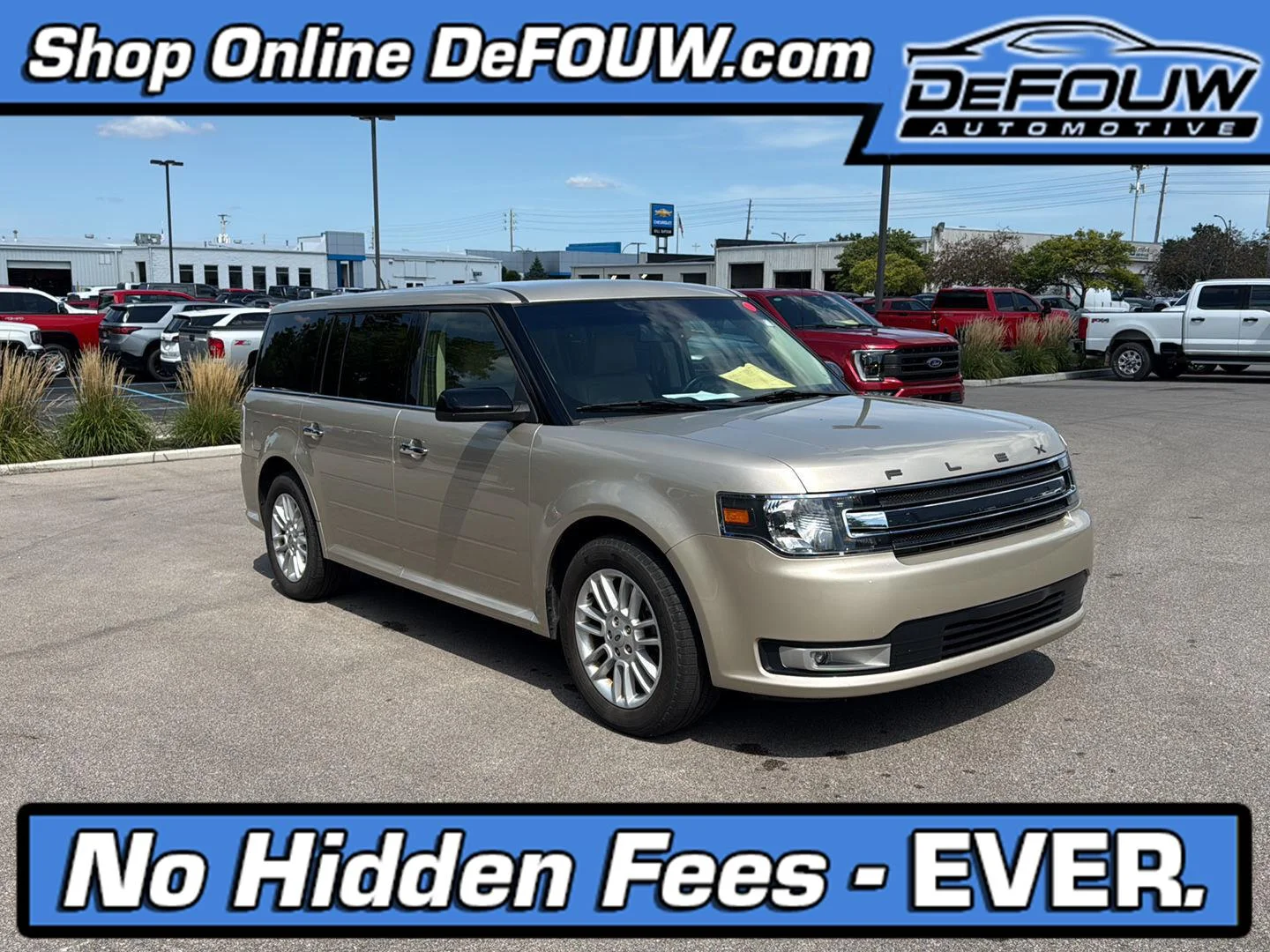 Used 2018 White Gold Ford SEL image 1