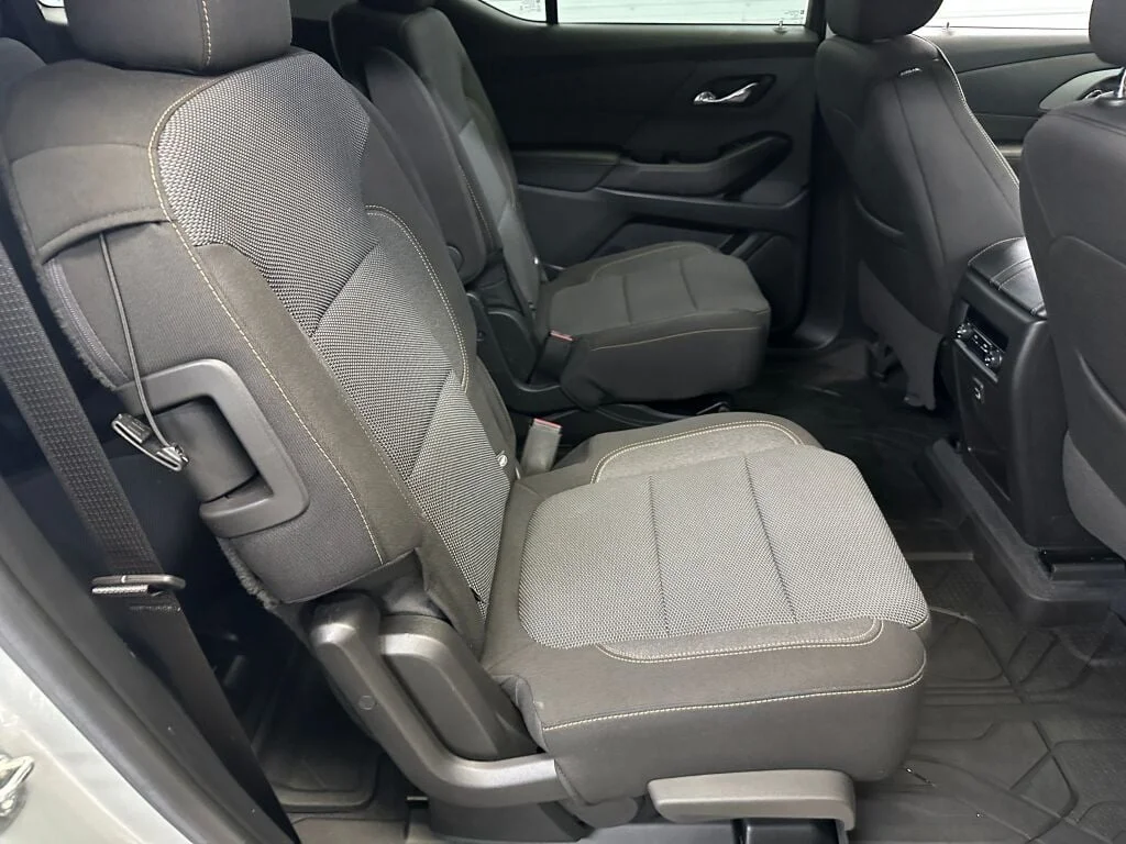 Certified Used 2020 Silver Ice Metallic Chevrolet LT Cloth image 30