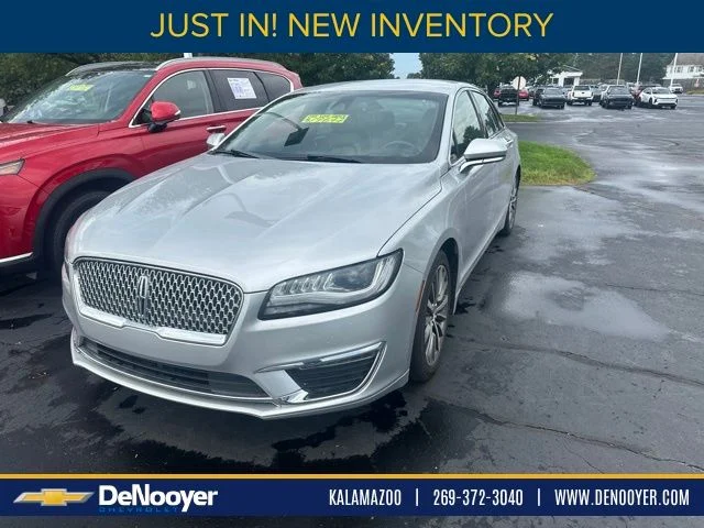 Certified Used 2019 Silver Lincoln Standard image 1