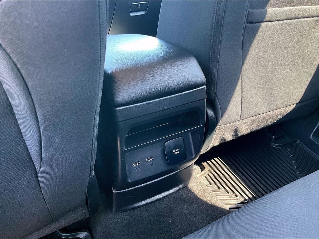 Used 2021 Red Ford XLT image 27