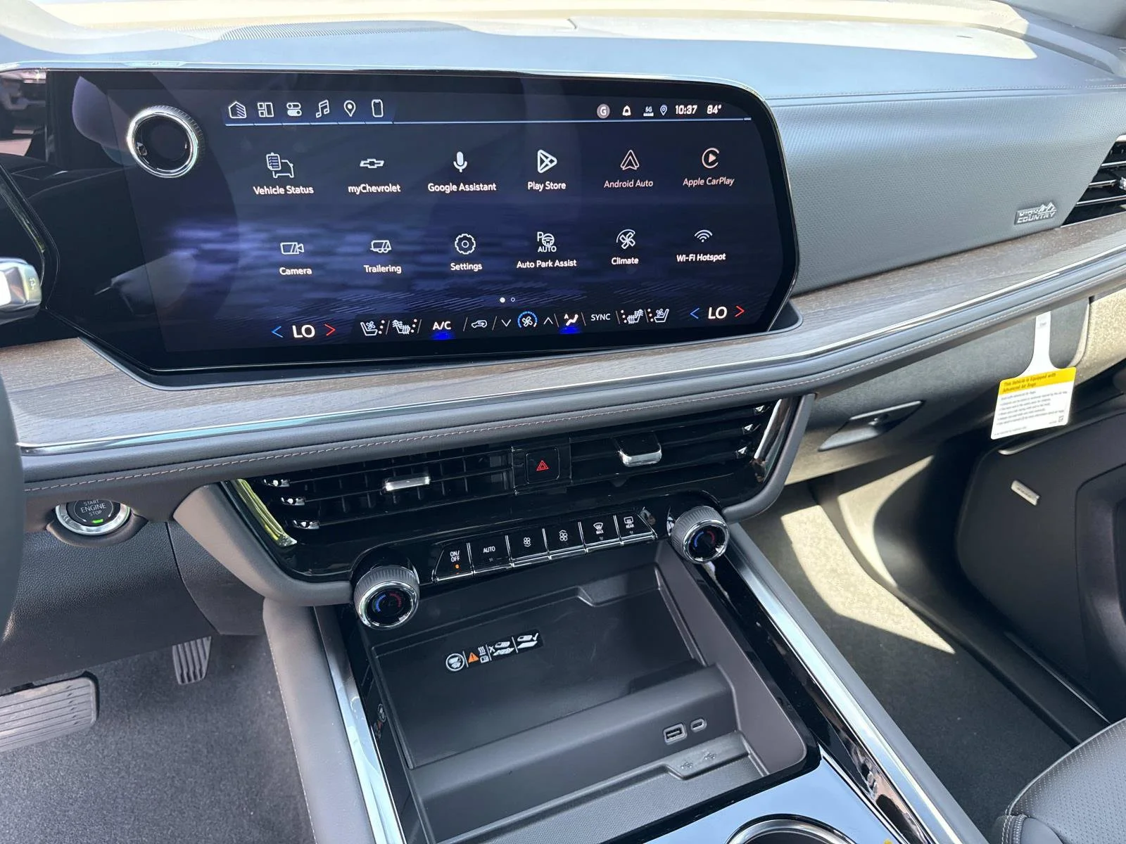 2026 Chevrolet Suburban High Country - Photo 24