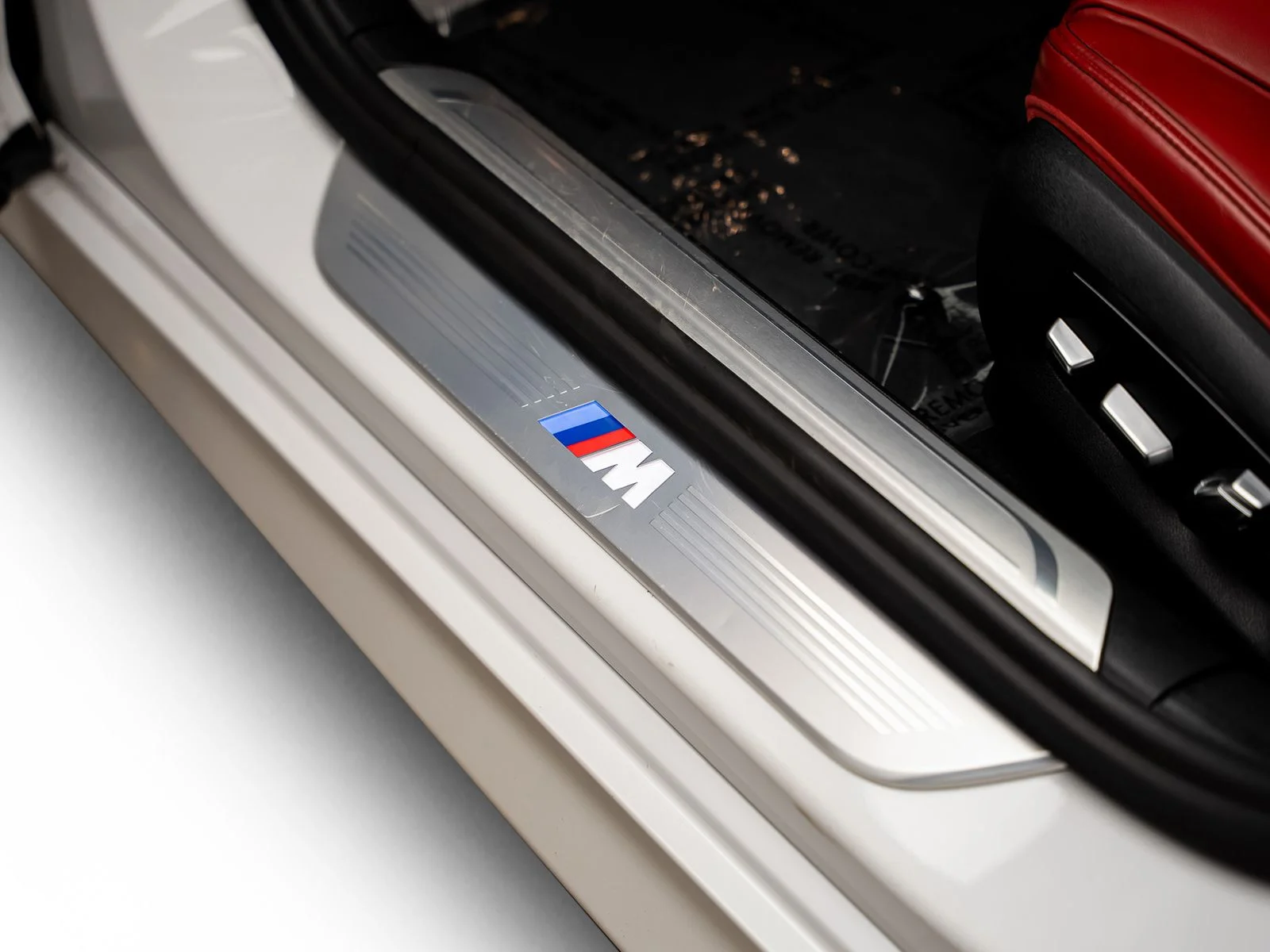 Used 2021 White BMW 750i xDrive image 66