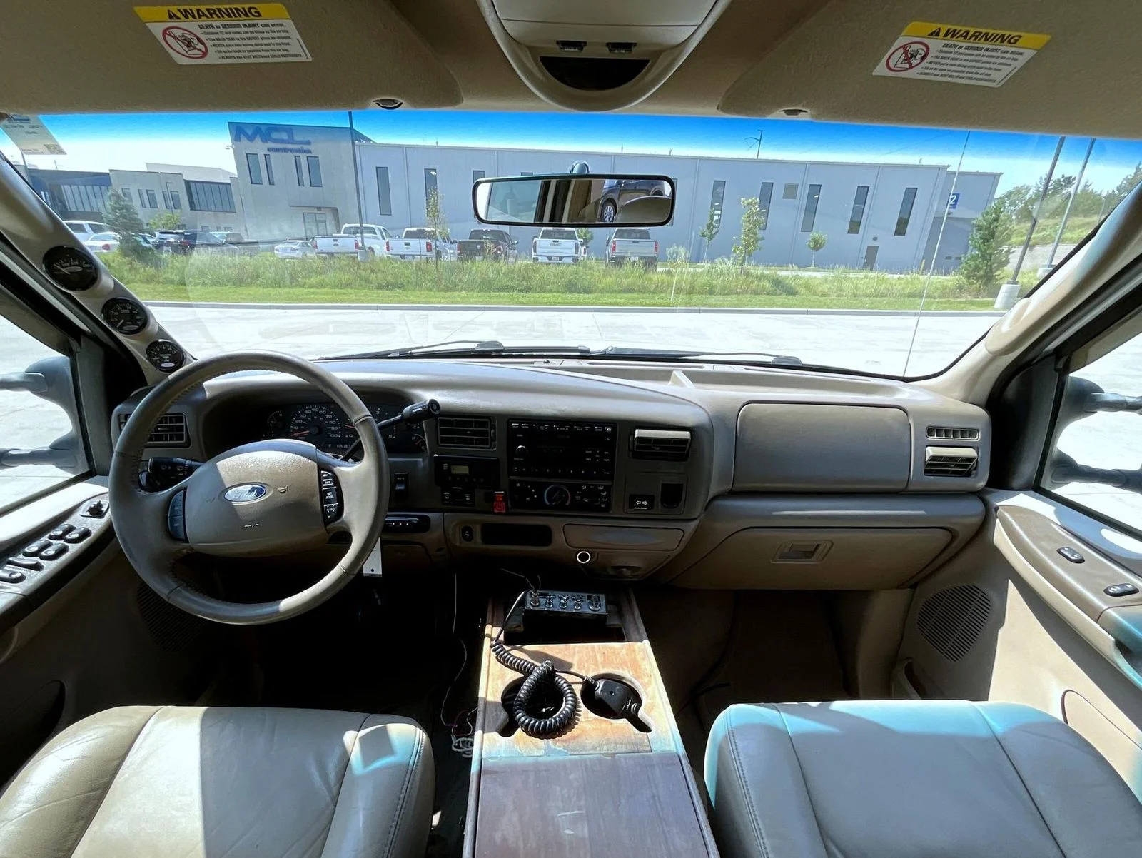 Used 2004 White Ford Lariat image 15