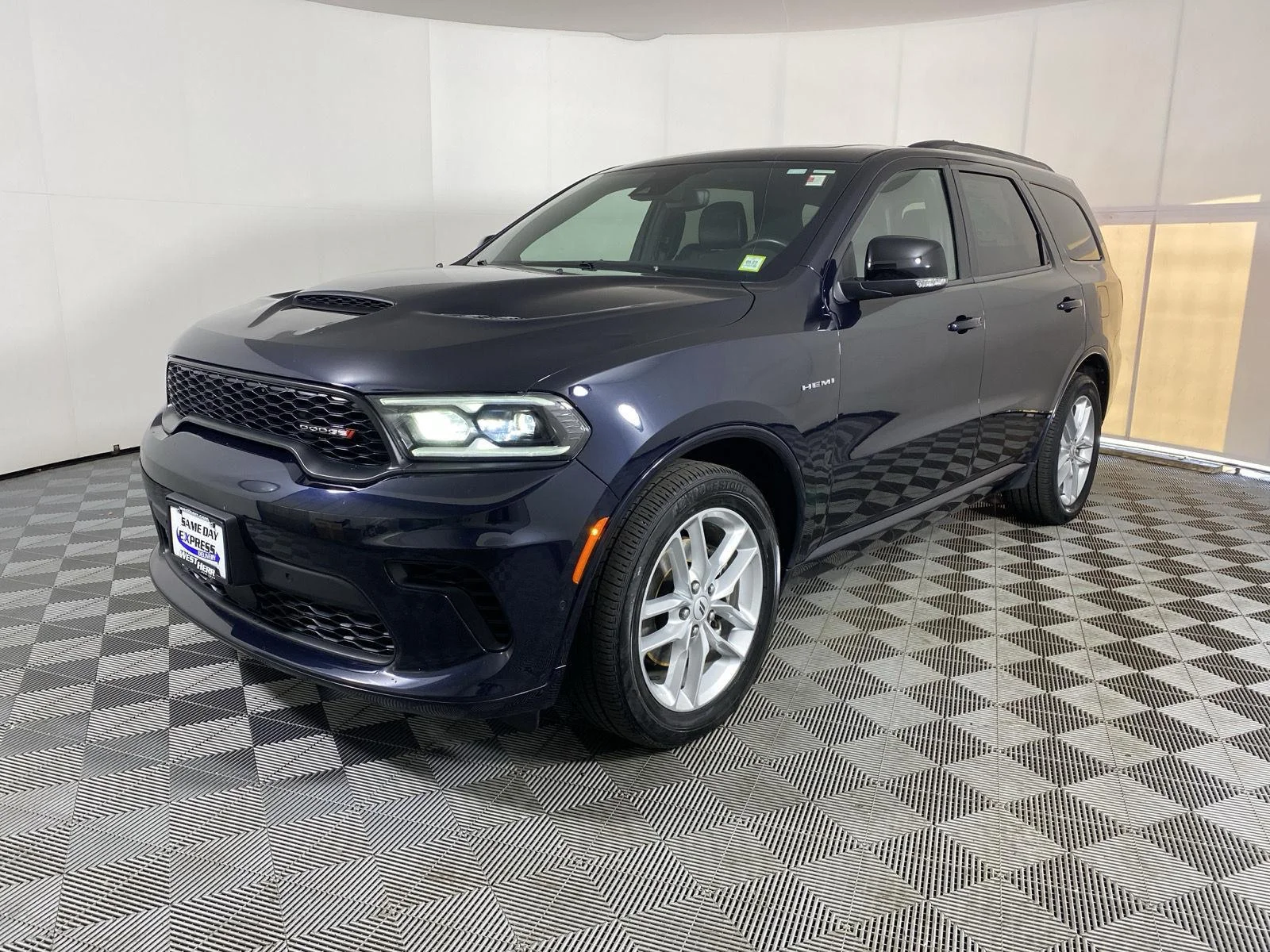 Used 2025 Night Moves Dodge R/T image 3