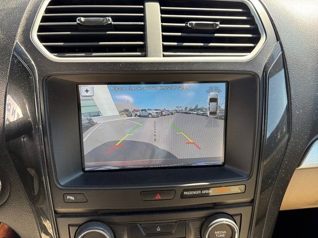 Used 2017  Ford XLT image 16