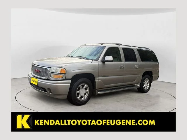 2003 GMC Yukon Denali's photo