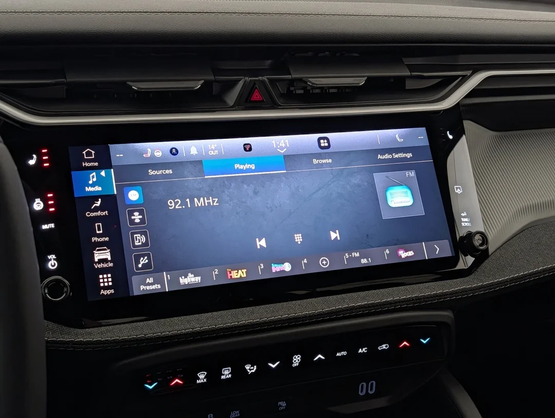New 2026 Black Jeep Laredo - - 4x4 - 1.6L Turbo Hybrid - Uconnect 5 w/ 12.3 Screen & More! image 23