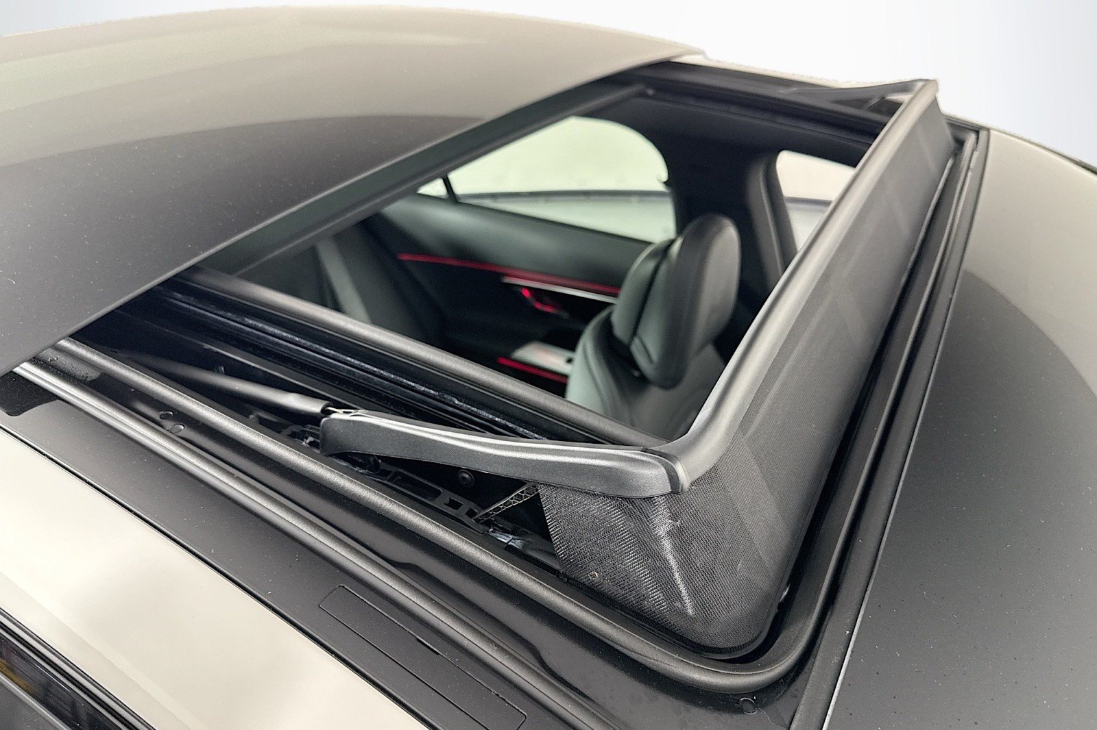 New 2026 Polar White Mercedes-Benz AMG® E 53 E 4MATIC+ Sedan image 21