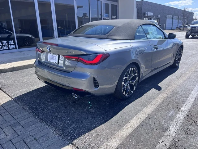 New 2025 Skyscraper Grey Metallic BMW 430i xDrive image 3