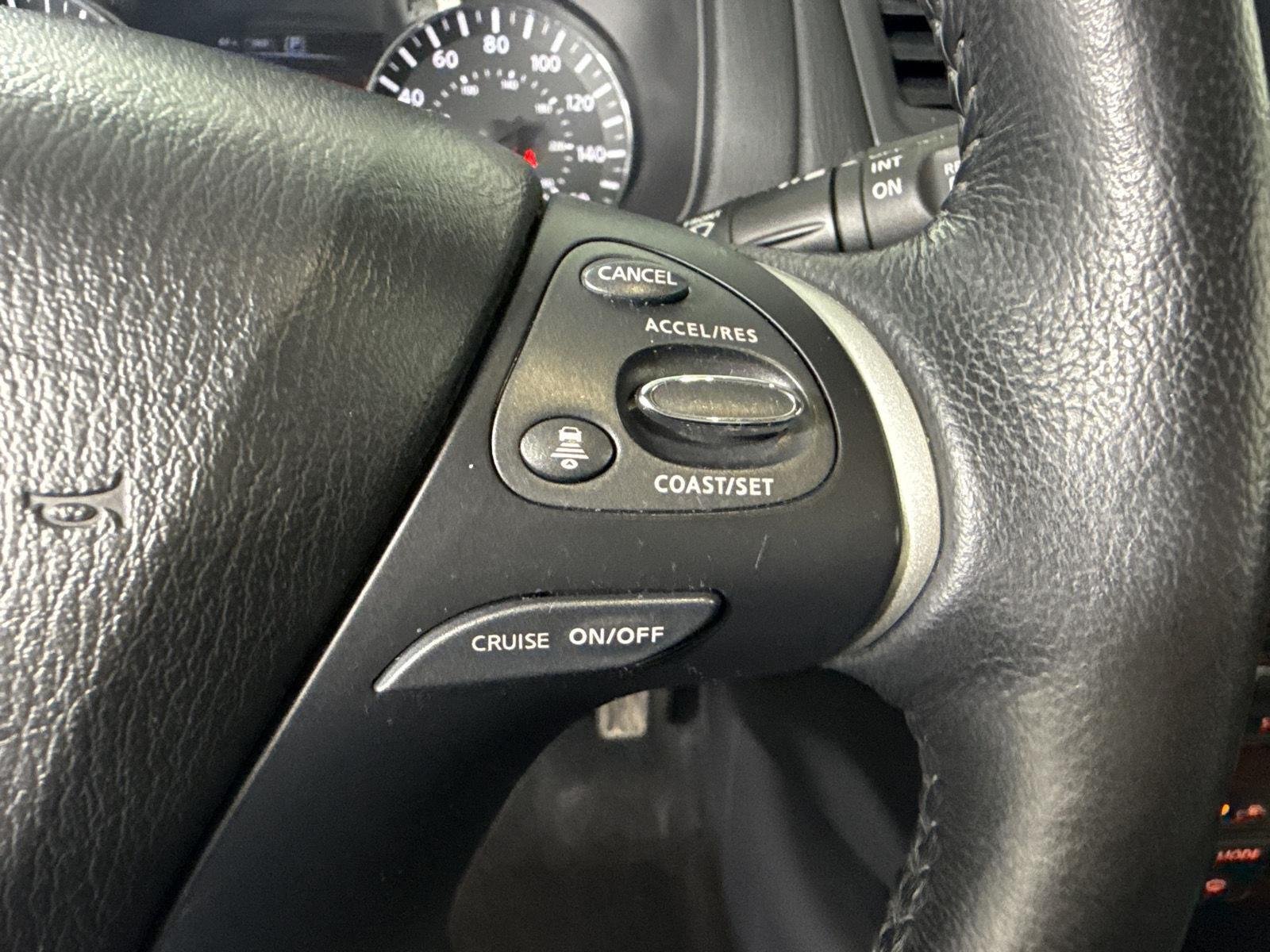 Used 2019 Caspian Blue Metallic Nissan Platinum image 17