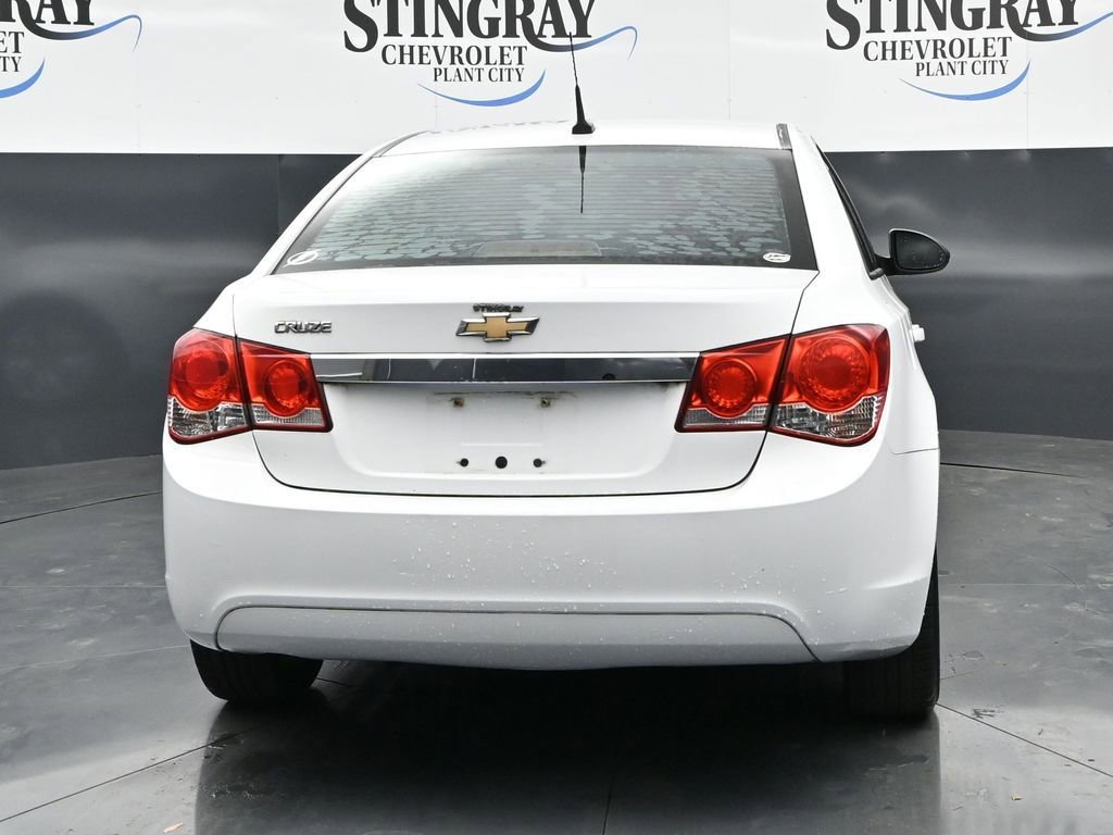 Used 2014 SUMMIT WHITE Chevrolet LS image 6