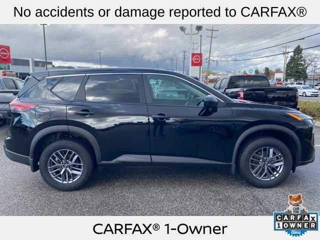 2024 Nissan Rogue S photo 2