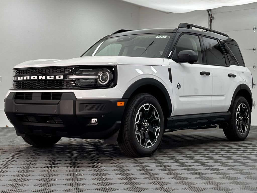 New 2026 White Ford Outer Banks image 2