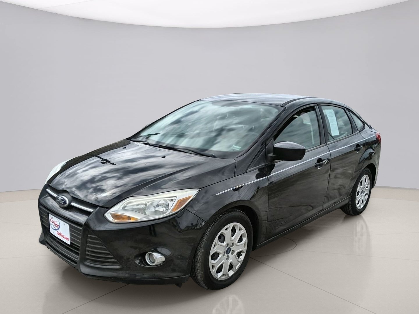 2012 Ford Focus Sedan SE's photo