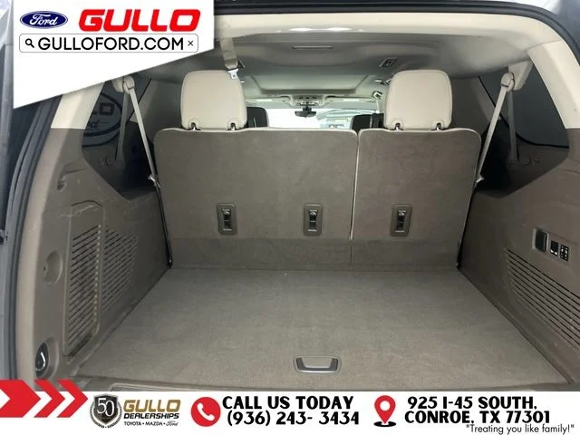 Used 2022 White Frost Tri-Coat GMC Denali image 10