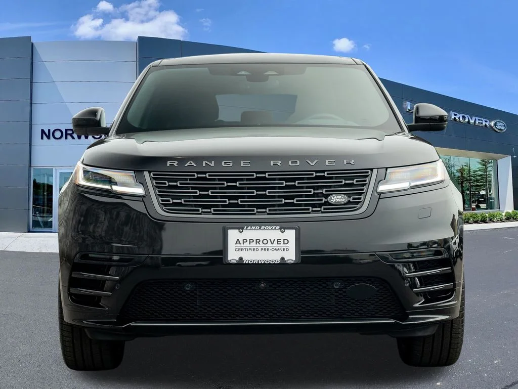 Certified Used 2026 Black Land Rover Dynamic SE image 2