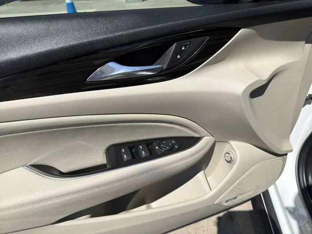 Used 2019 White Buick Essence image 15
