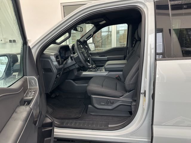 New 2026 Avalanche Ford XLT image 18