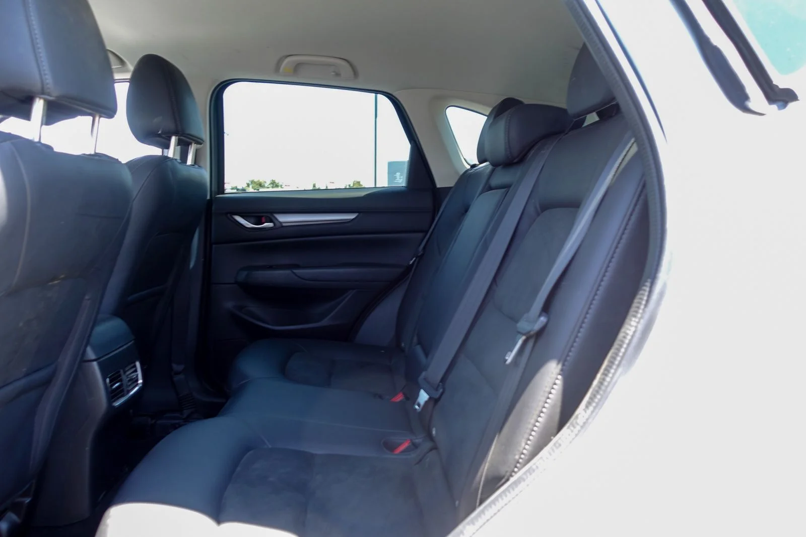 Used 2019 Snowflake White Pearl Mica Mazda Touring image 12