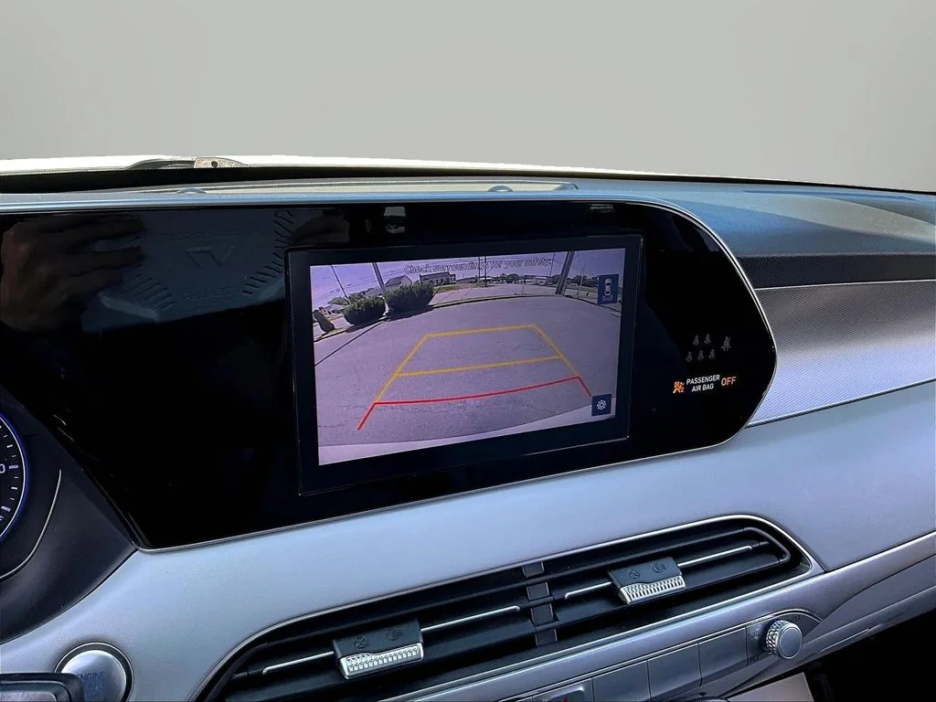 Certified Used 2022 White Hyundai SEL image 14