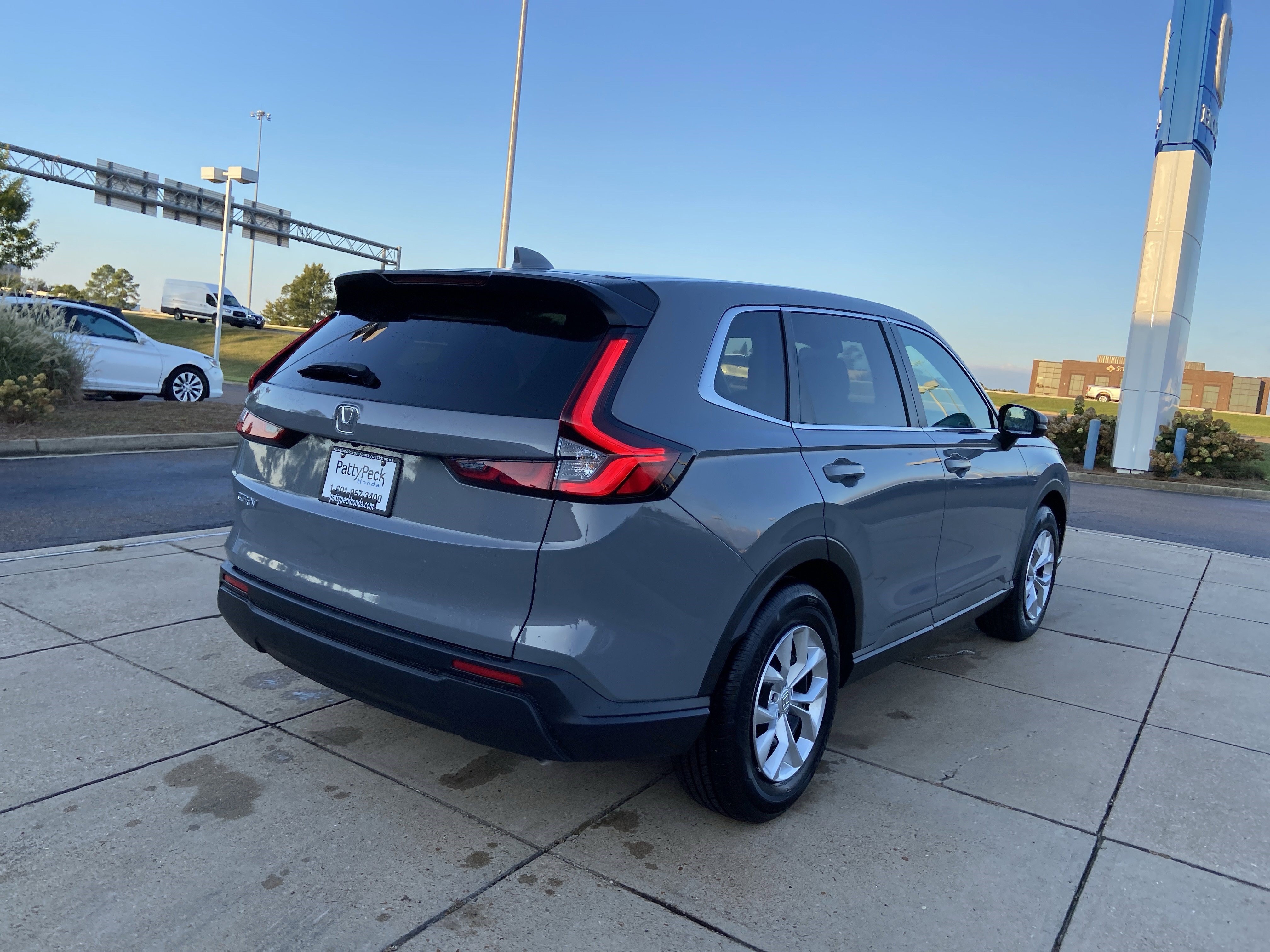 New 2026 Urban Gray Pearl Honda LX image 10