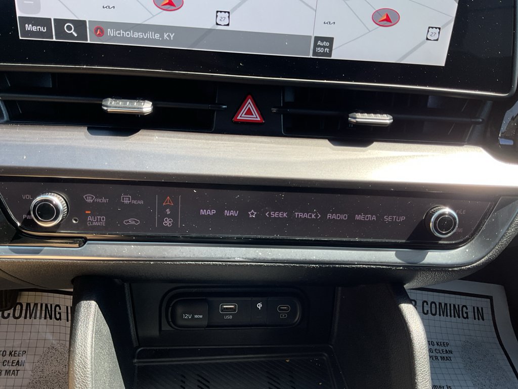 Used 2023 Glacial White Pearl Kia EX image 25