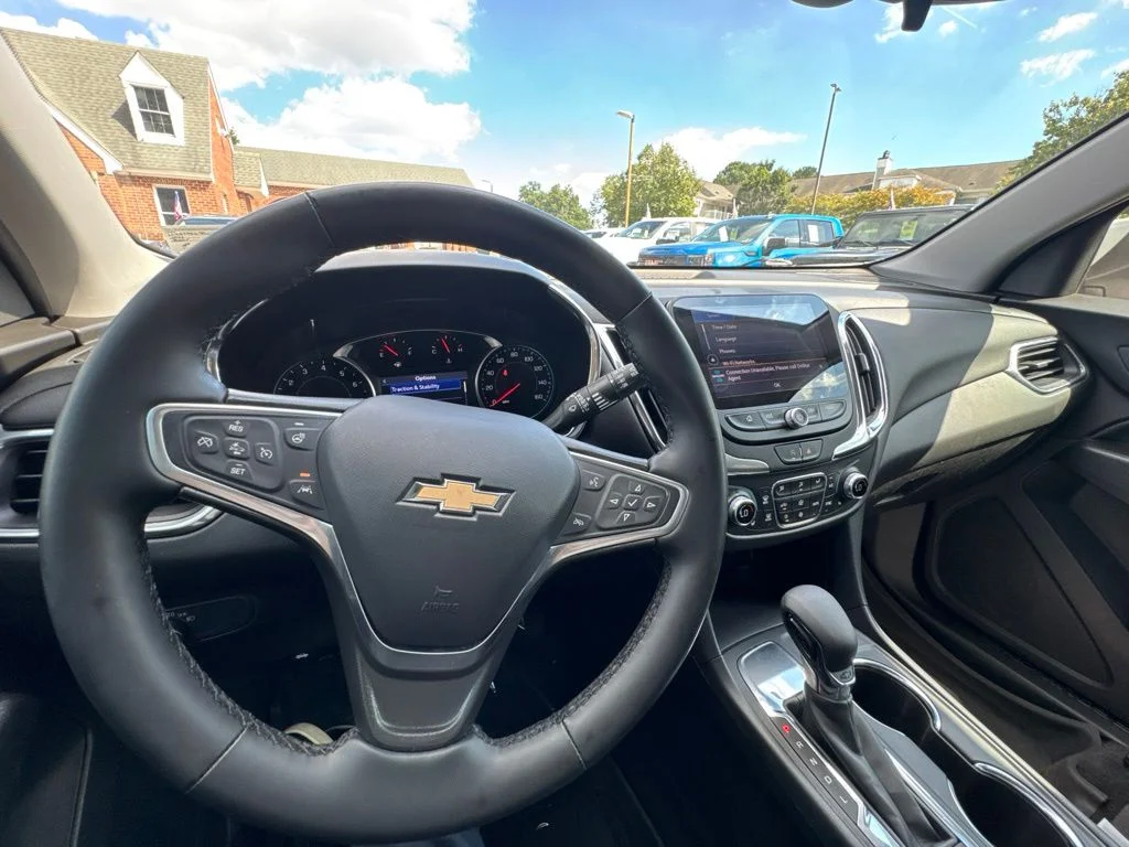 Used 2023 White Chevrolet LT image 21