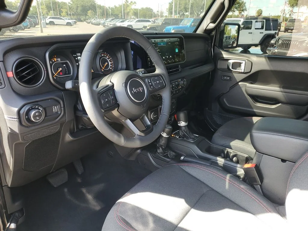 Used 2025 Black Jeep Rubicon image 9