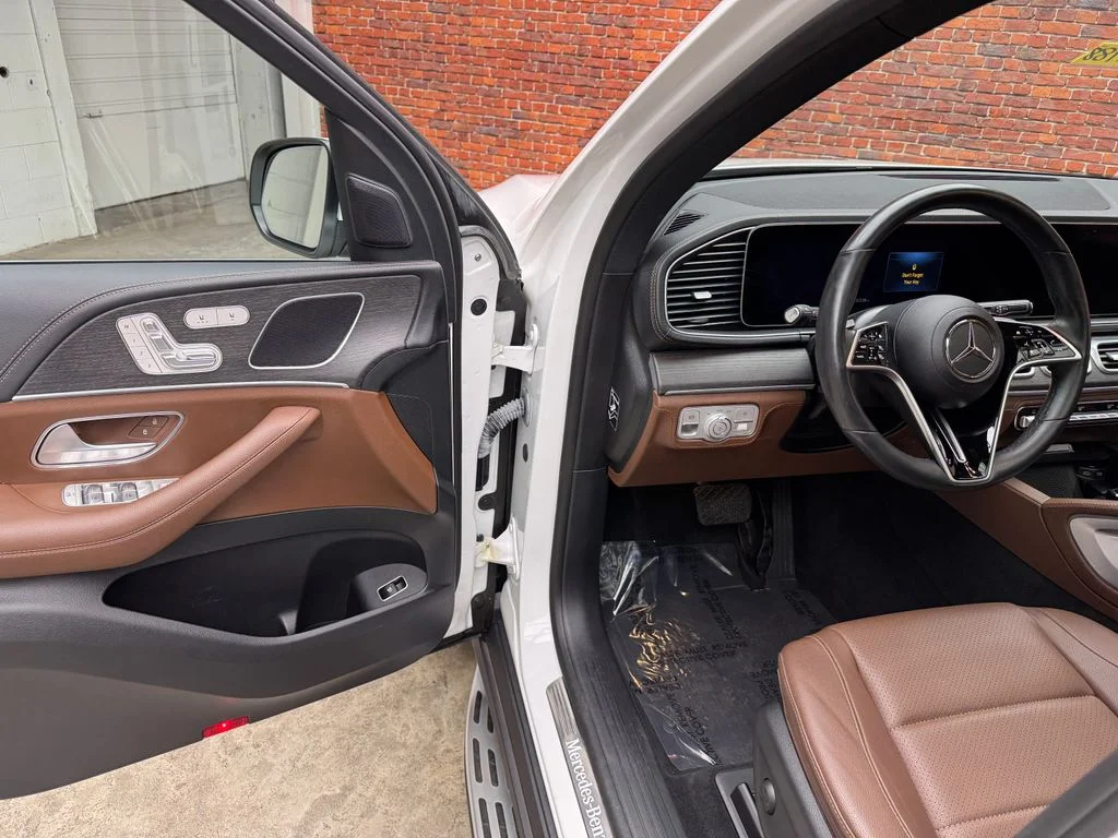 Used 2024 White Mercedes-Benz GLE 350 image 8