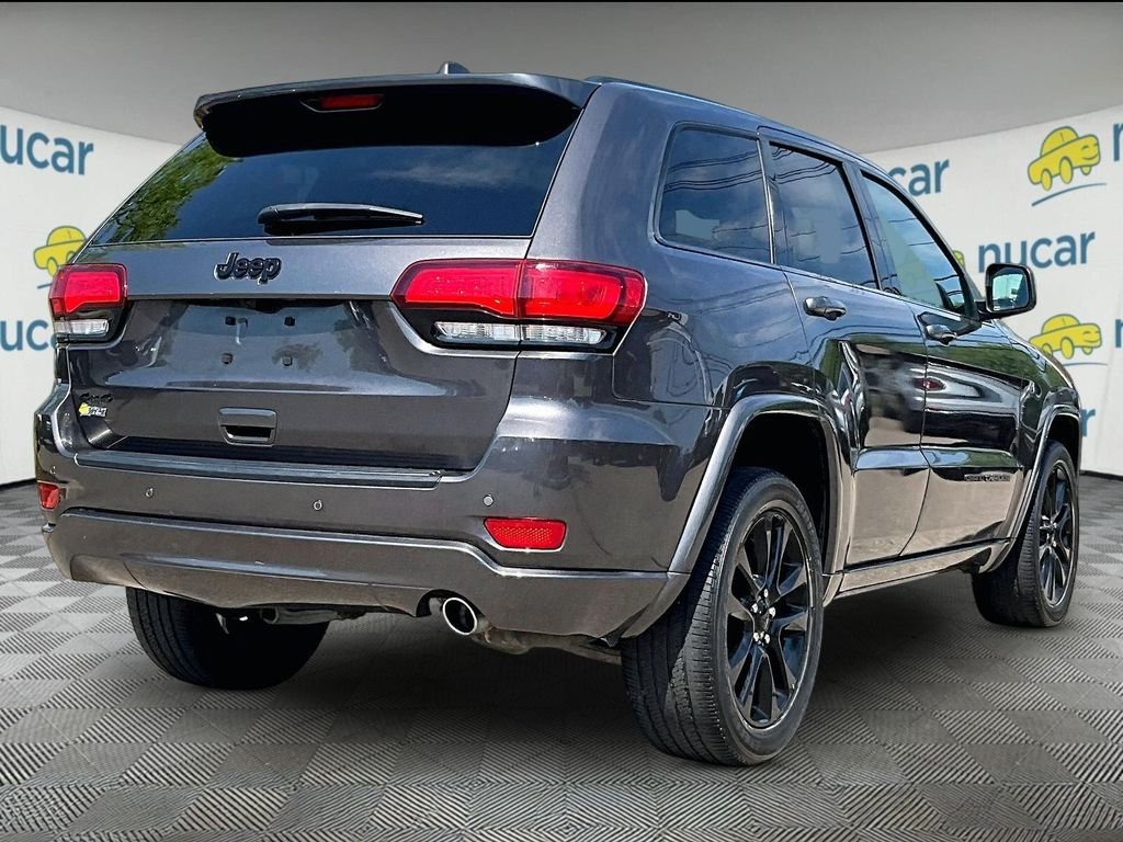 Used 2020 Gray Jeep Altitude image 6