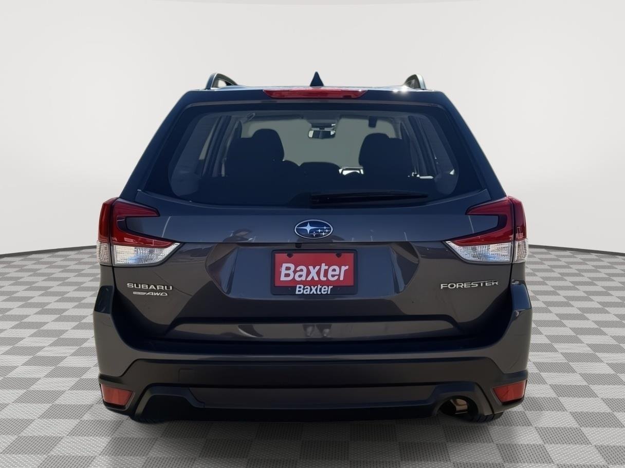 Used 2021 Magnetite Gray Metallic Subaru Base image 9