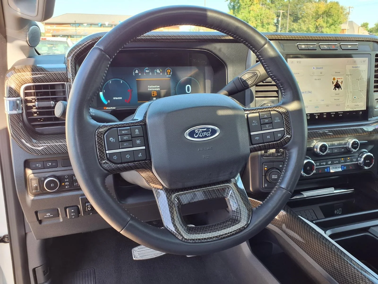 Used 2024 Star White Metallic Tri-Coat Ford LARIAT image 20