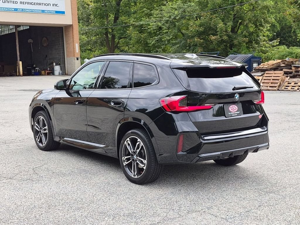 Used 2023 Black BMW xDrive28i image 8