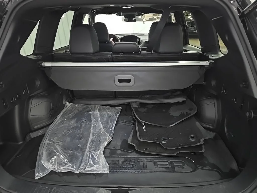 Used 2025 Crystal Black Silica Subaru Touring image 14