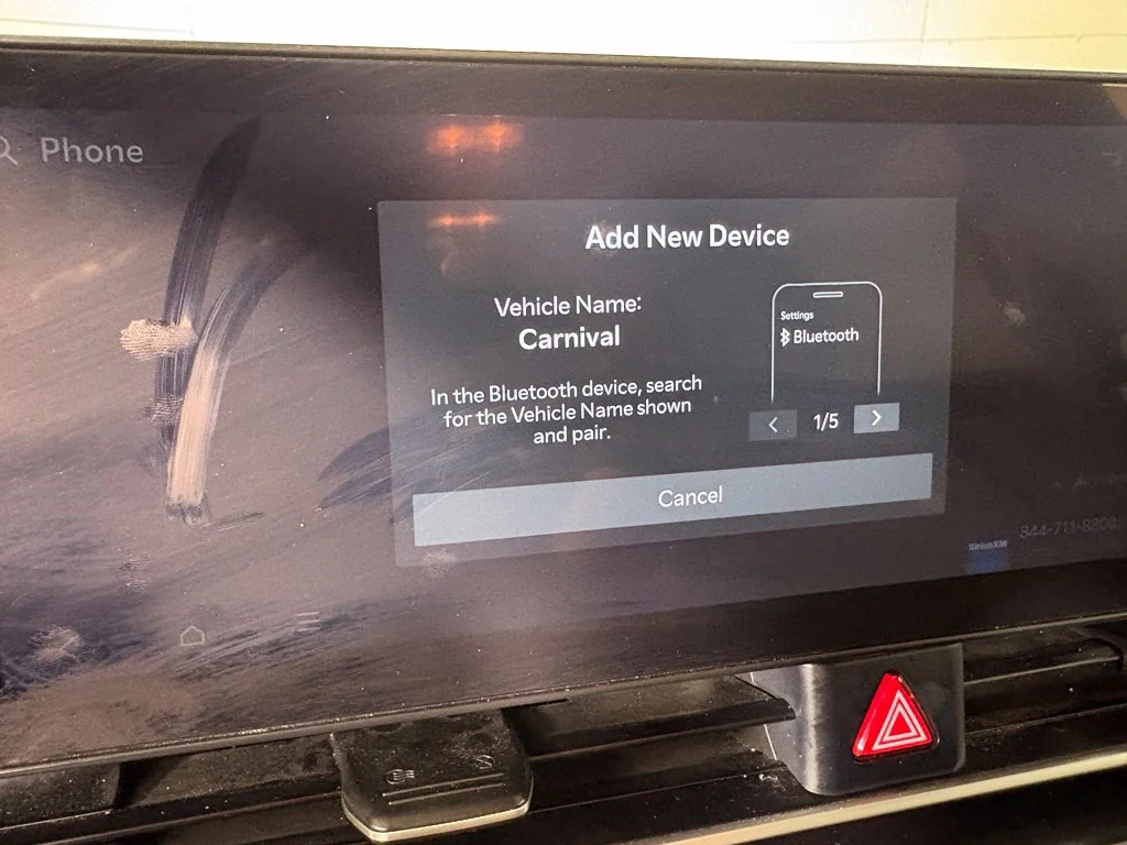 Used 2025 White Kia LXS image 28
