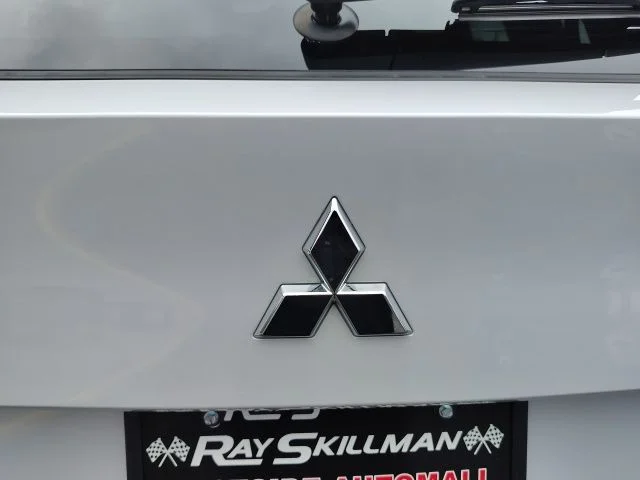 New 2025 White Mitsubishi Trail Edition image 40