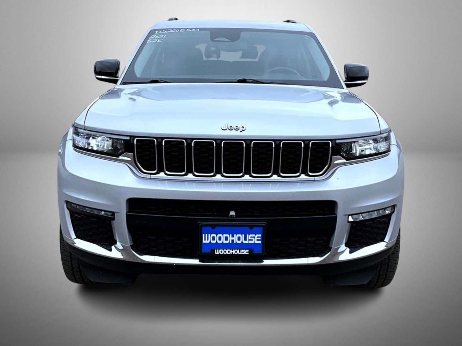 Used 2021 Silver Jeep Limited image 2