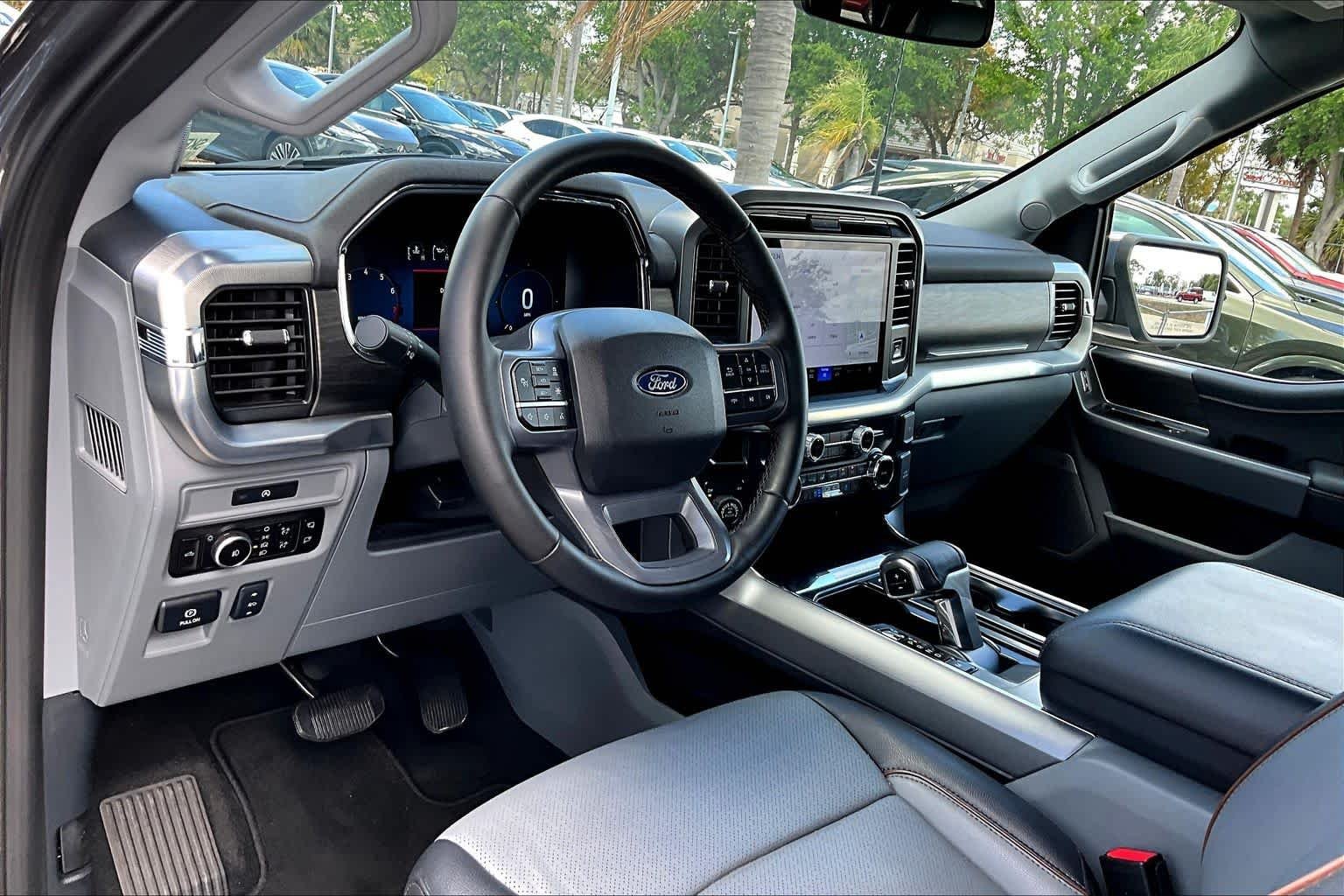Used 2025 Carbonized Gray Metallic Ford LARIAT image 30