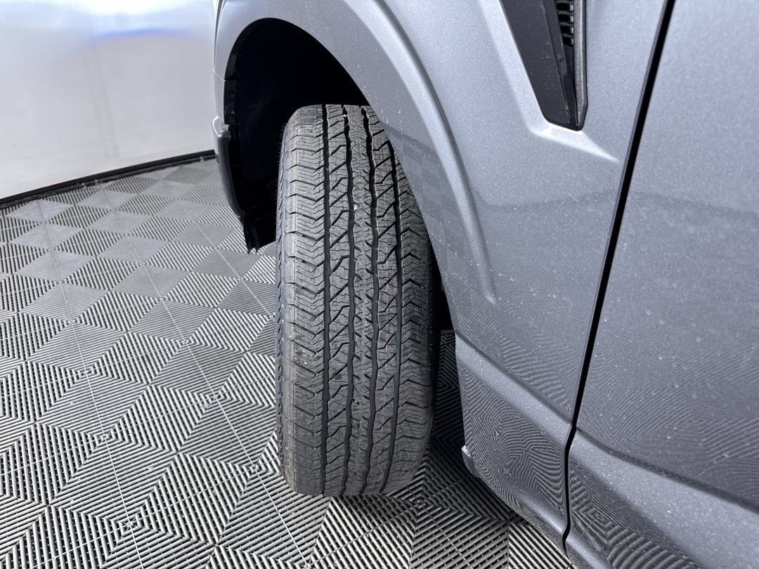 New 2026 Carbonized Gray Metallic Ford Lariat image 35