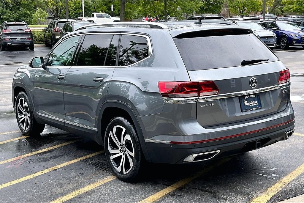 Used 2021 Gray Volkswagen SEL Premium image 13