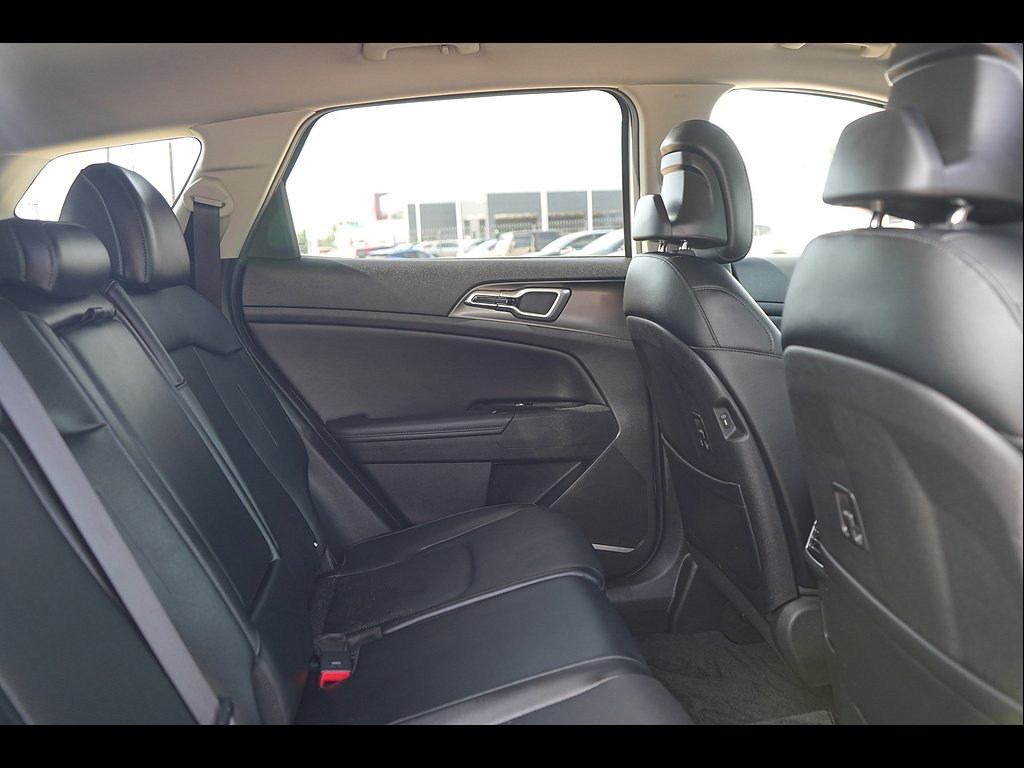 Used 2024 Glacial White Pearl Kia EX image 15