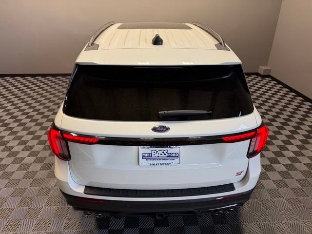 Used 2025 Star White Ford ST image 12