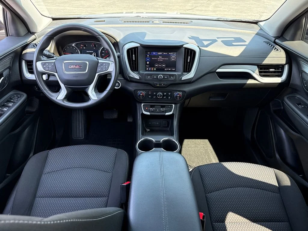 2024 GMC Terrain SLE - Photo 29