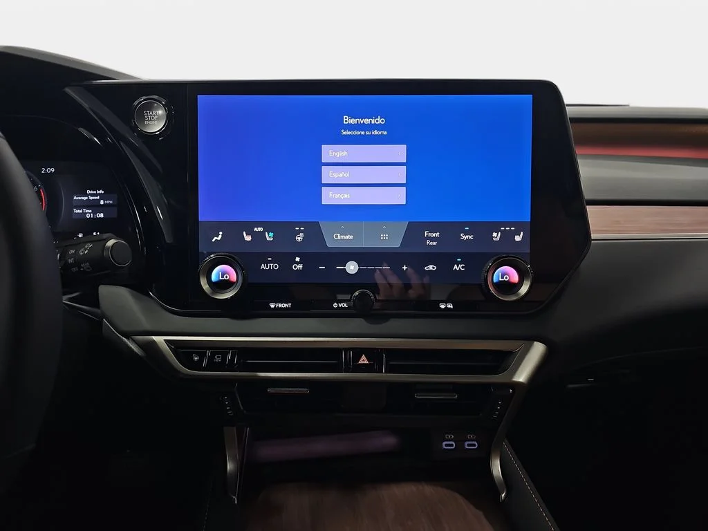 New 2026 Eminent White Pearl Lexus PREMIUM PLUS image 19
