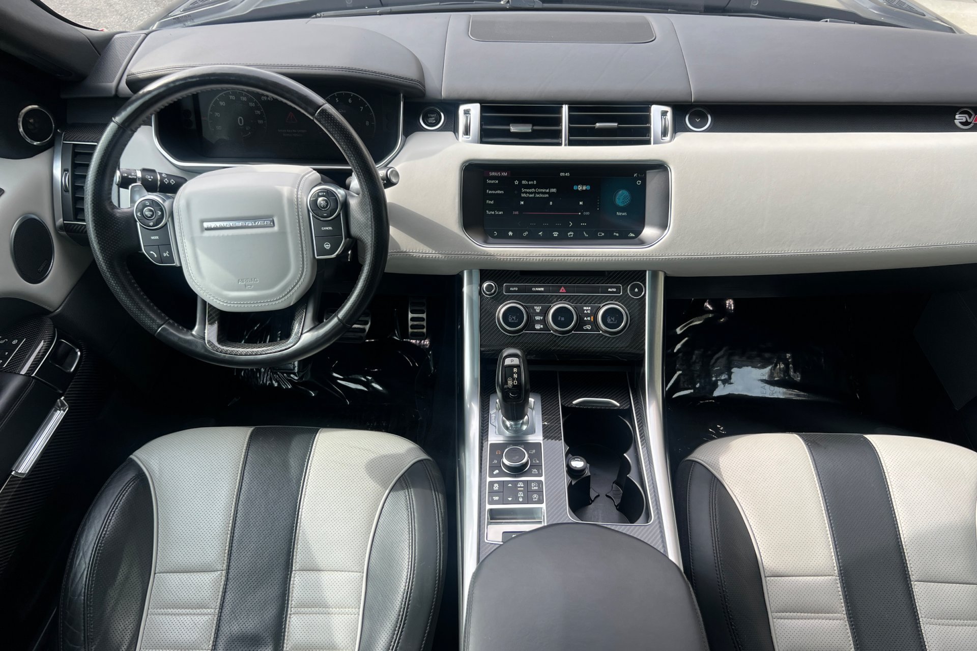 Used 2017 Borealis Black Metallic Land Rover SVR image 3
