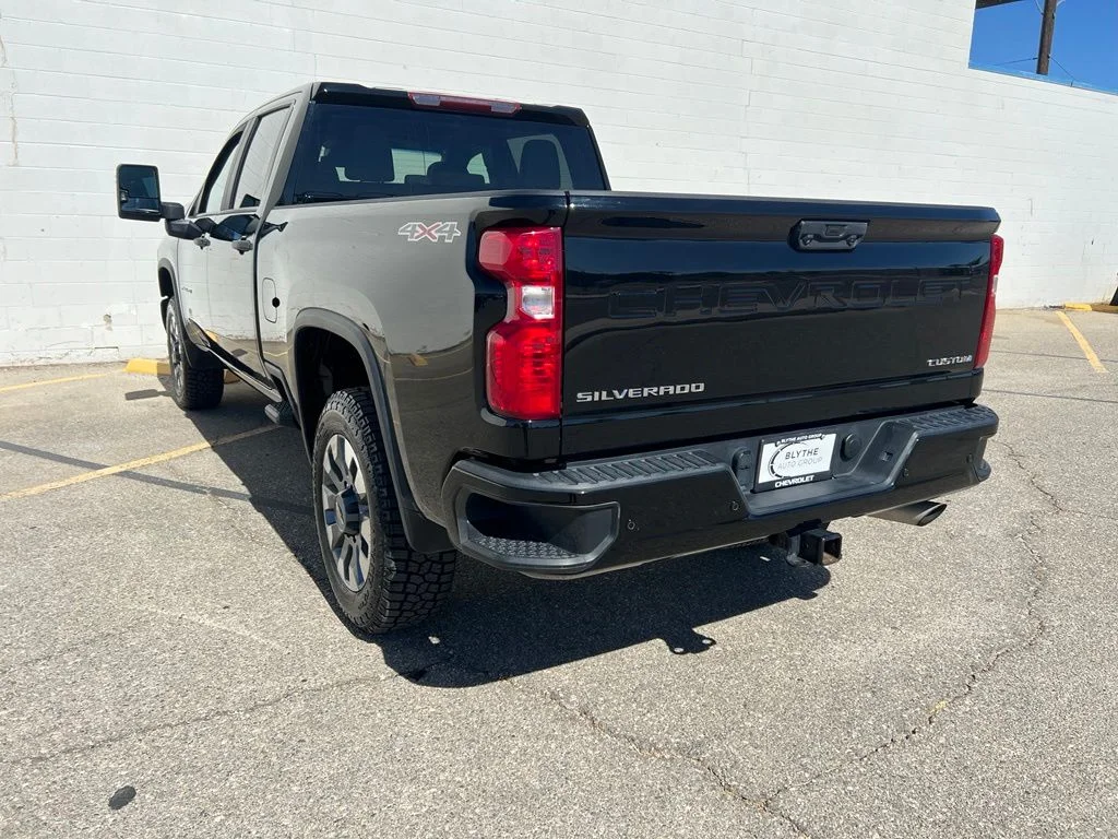 Used 2024 Black Chevrolet Custom image 3