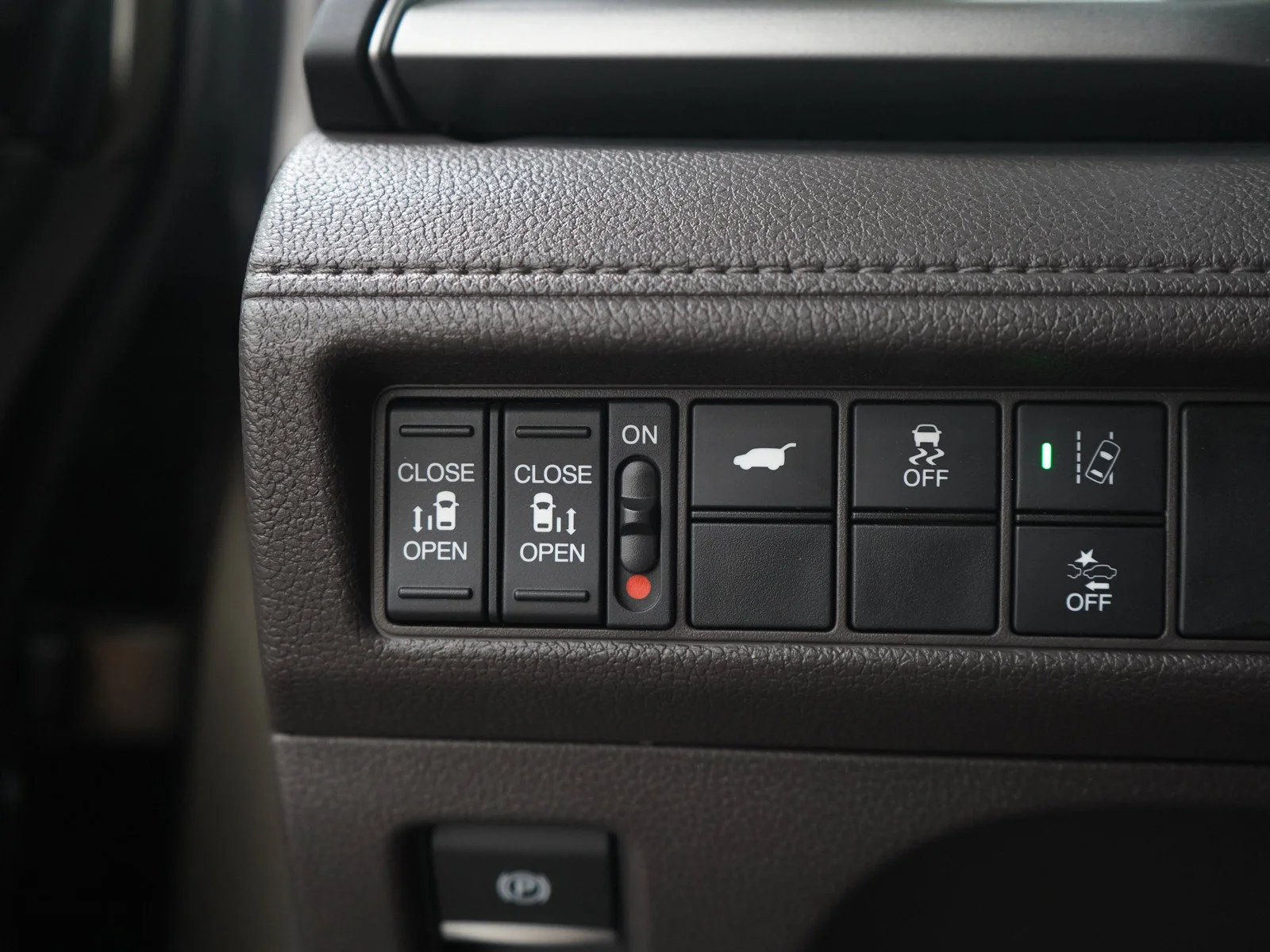 Used 2019 Bronze Honda EX-L image 30