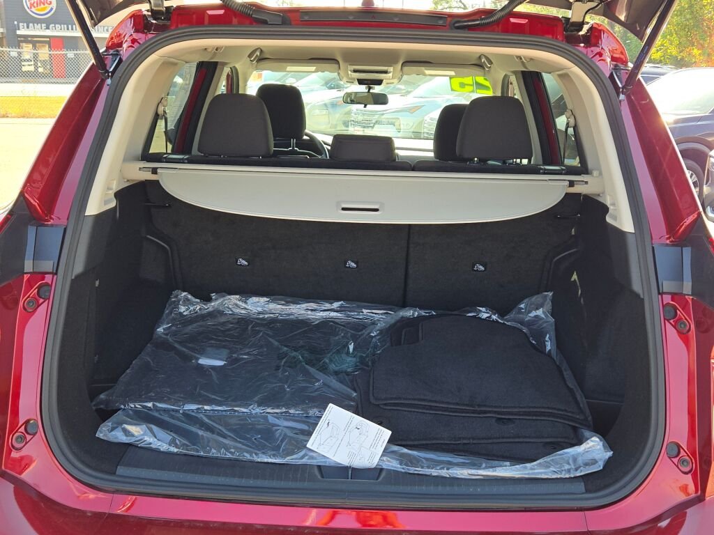 2025 Nissan Rogue S - Photo 14