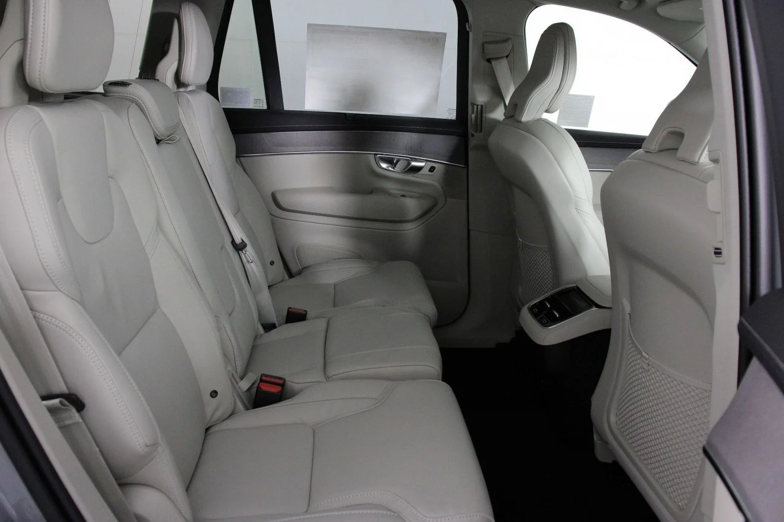 New 2026 Gray Volvo B6 Ultra image 11