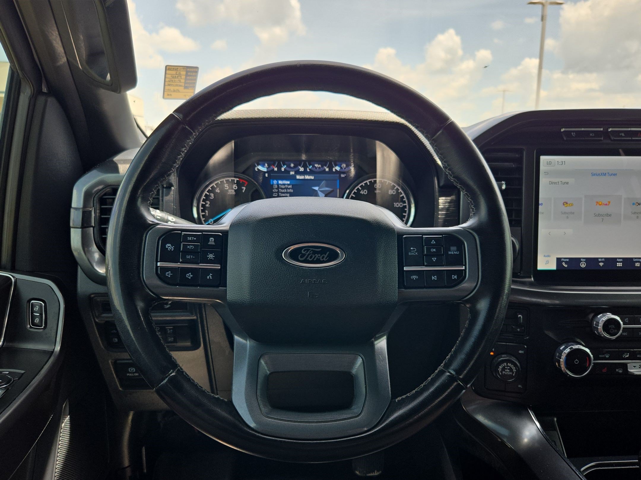 Used 2023 Oxford White Ford XLT image 15